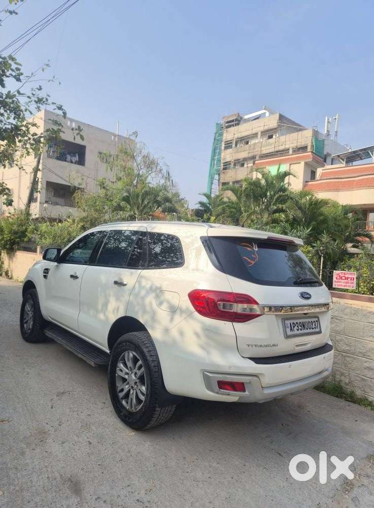 Ford Endeavour 3.2 Titanium At 4x4, 2016, Diesel