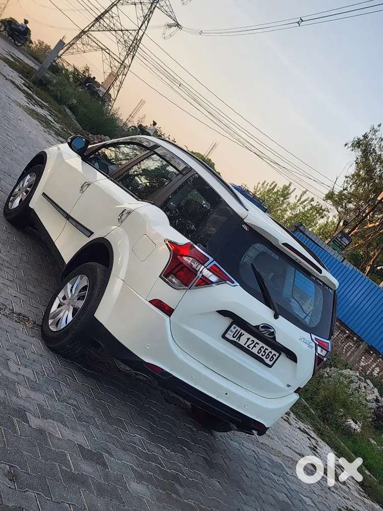 Mahindra Xuv 500
1st Owner 
Push Button Stat