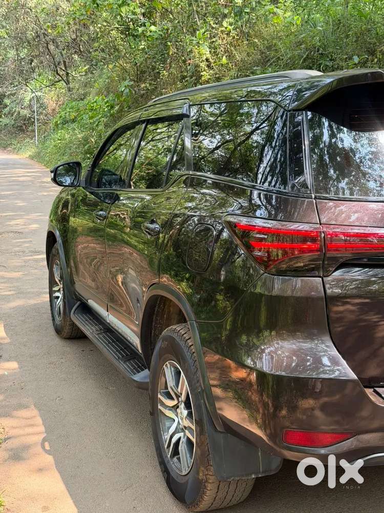 Toyota Fortuner 2017 Diesel 190000 Km Driven