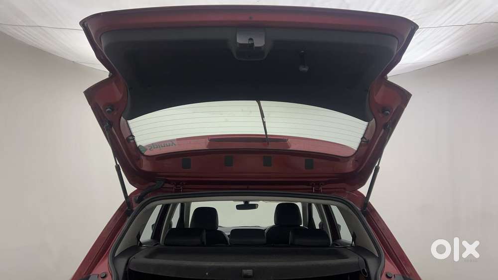 Volkswagen Taigun Topline 1.0 Tsi At (electric Seats), 2022, Petrol