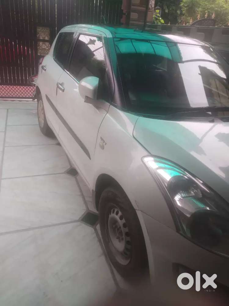 Maruti Suzuki Swift Lxi 2016