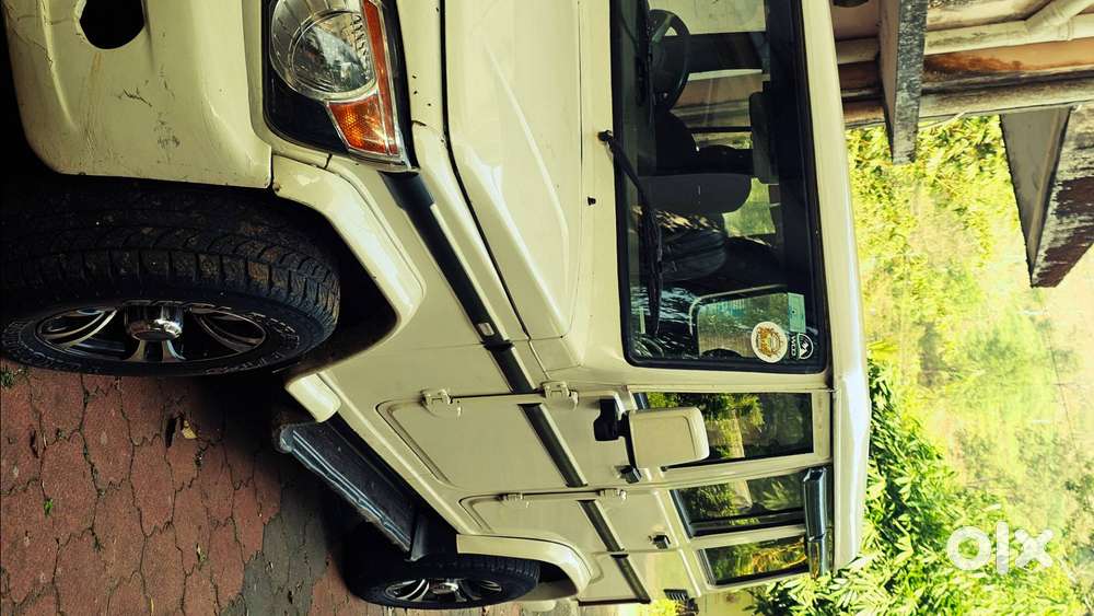 Mahindra Bolero 2012