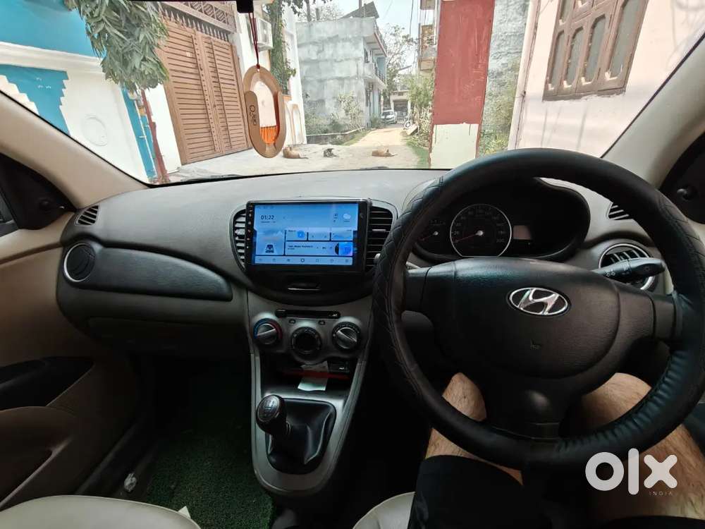 Hyundai I10 -2011 Model , 60k Km Driven .