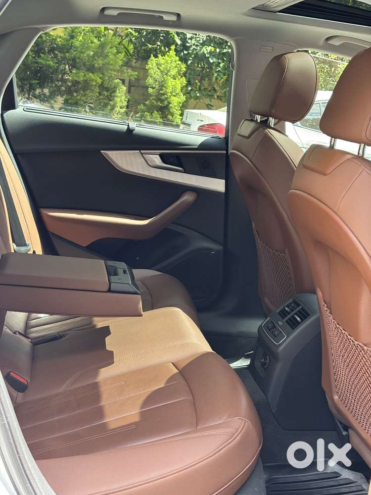 Audi A4 2.0 Premium Plus 40 Tfsi, 2023, Petrol