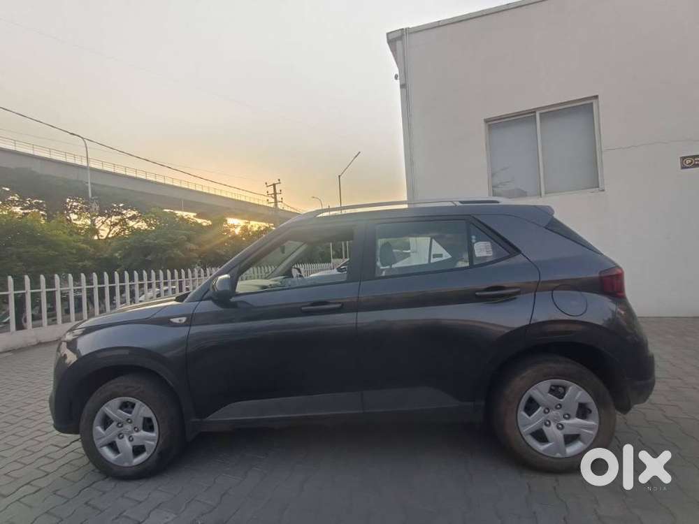Hyundai Venue 1.0 S (o) Turbo Imt, 2021, Petrol