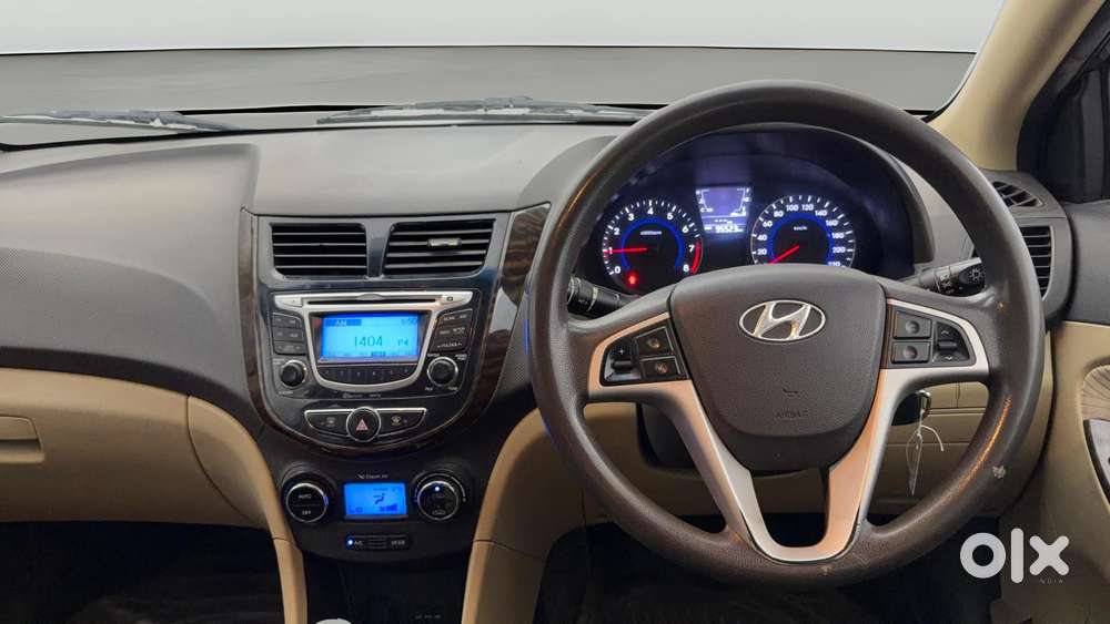 Hyundai Verna Fluidic 1.6 Vtvt Sx, 2014, Petrol