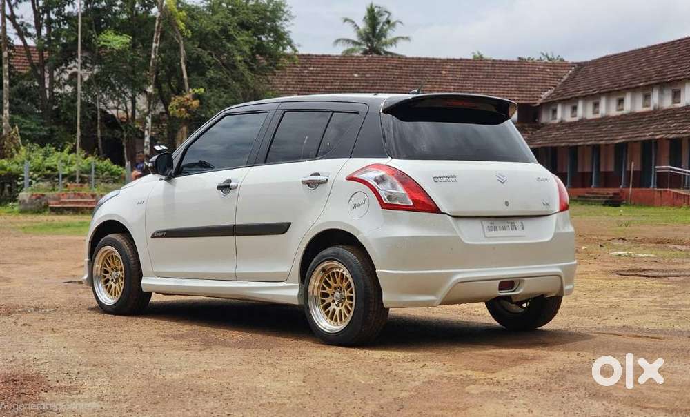 Maruti Suzuki Swift Vxi Optional, 2017, Petrol