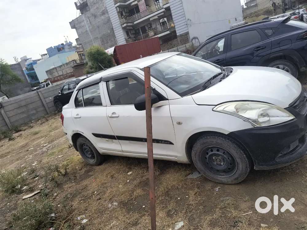 Maruti Suzuki Dzire 2017 Cng & Pretol 200000 Km Driven
