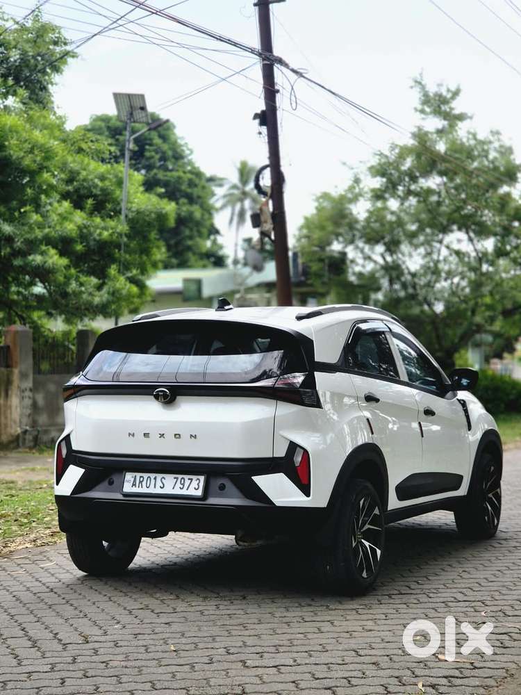 Tata Nexon Smart Plus1.2 Revotron Petrol 5 Mt, 2024, Petrol