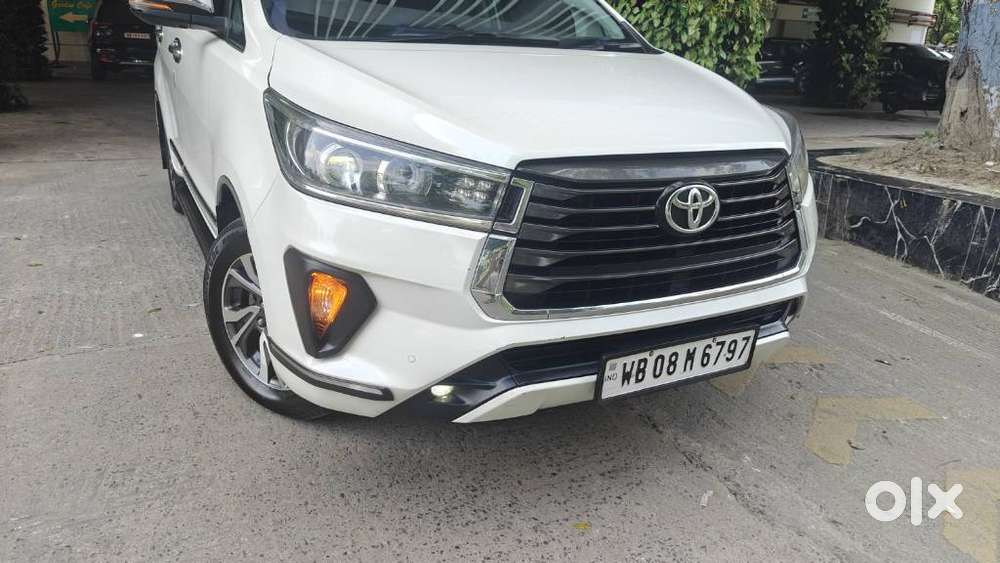 Toyota Innova Crysta [2020-ongoing] 2.4 Vx 8 Str, 2022, Diesel