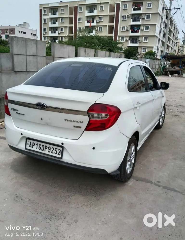 Ford Aspire Titanium Blu 2015