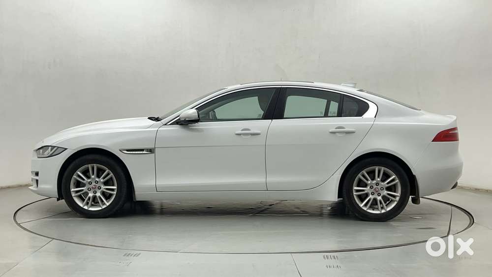 Jaguar Xe Prestige, 2016, Petrol
