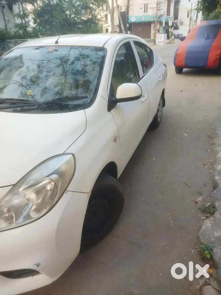 Nissan Sunny 2013 Diesel 170000 Km Driven