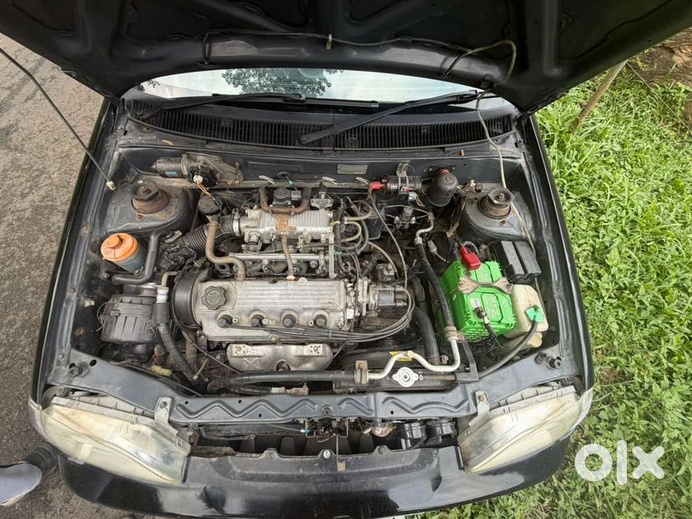 Maruti Suzuki Esteem Vxi 2006