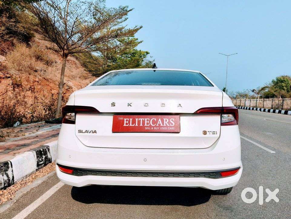 Skoda Slavia Ambition 1.5l Tsi Mt, 2023, Petrol