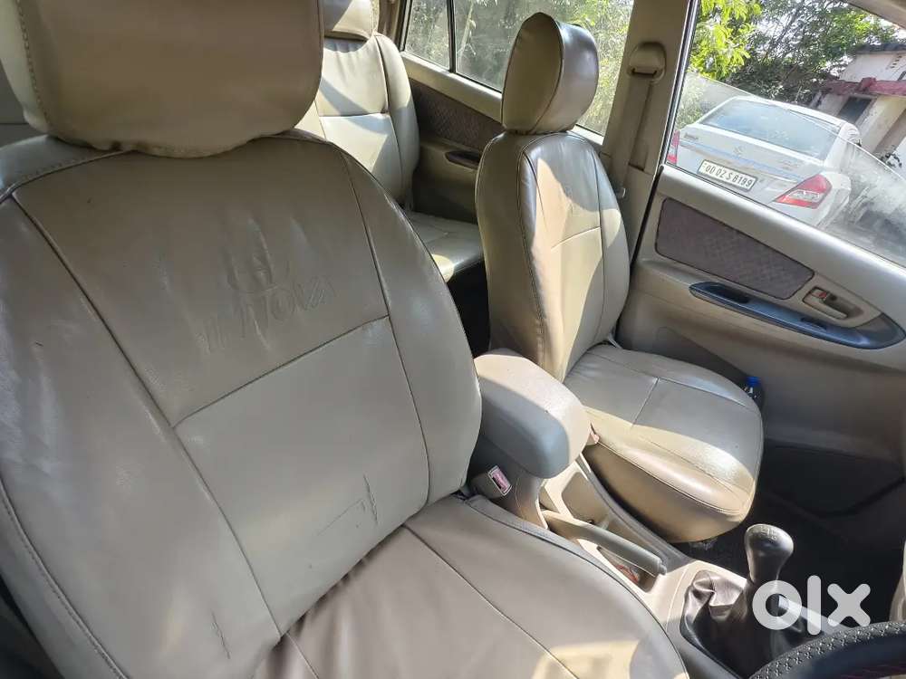 Toyota Innova 2011 Diesel Well Maintained
