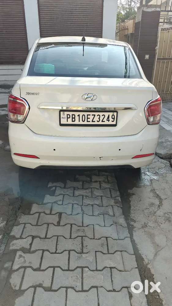 Hyundai Xcent Petrol Manual 2014 Third Owner