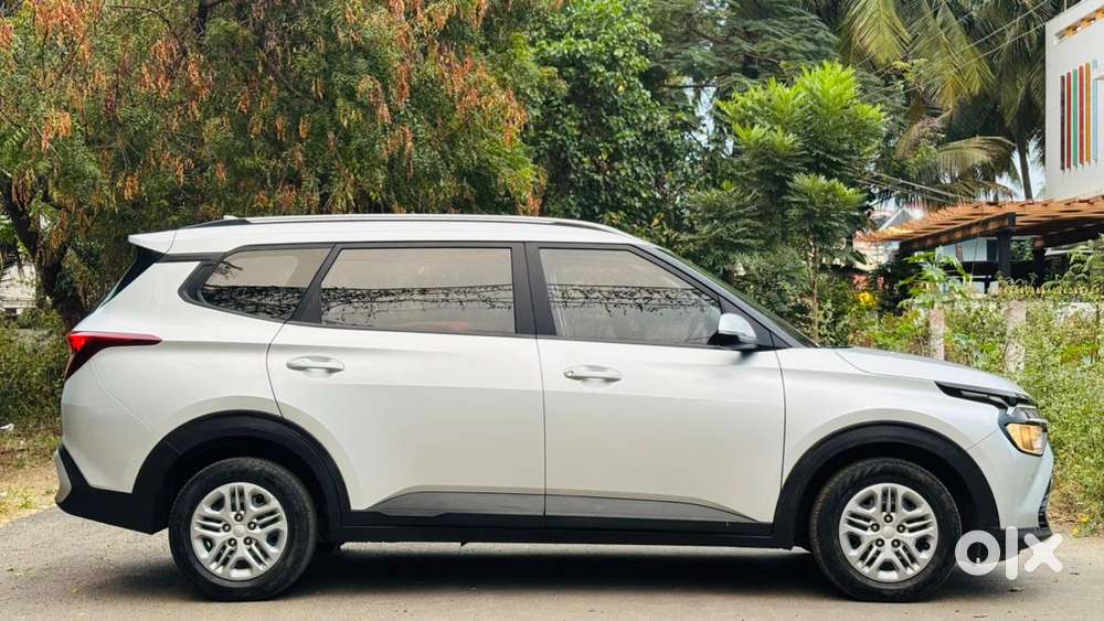 Kia Carens 1.4 Prestige 7 Str, 2022, Petrol