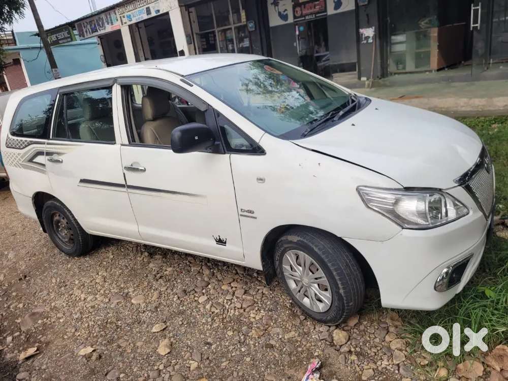 Toyota Innova 2011 Diesel 222750 Km Driven