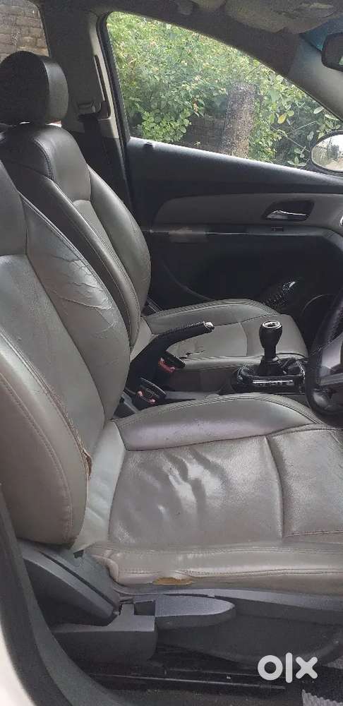 Chevrolet Cruze 2011 Diesel 70000 Km Driven