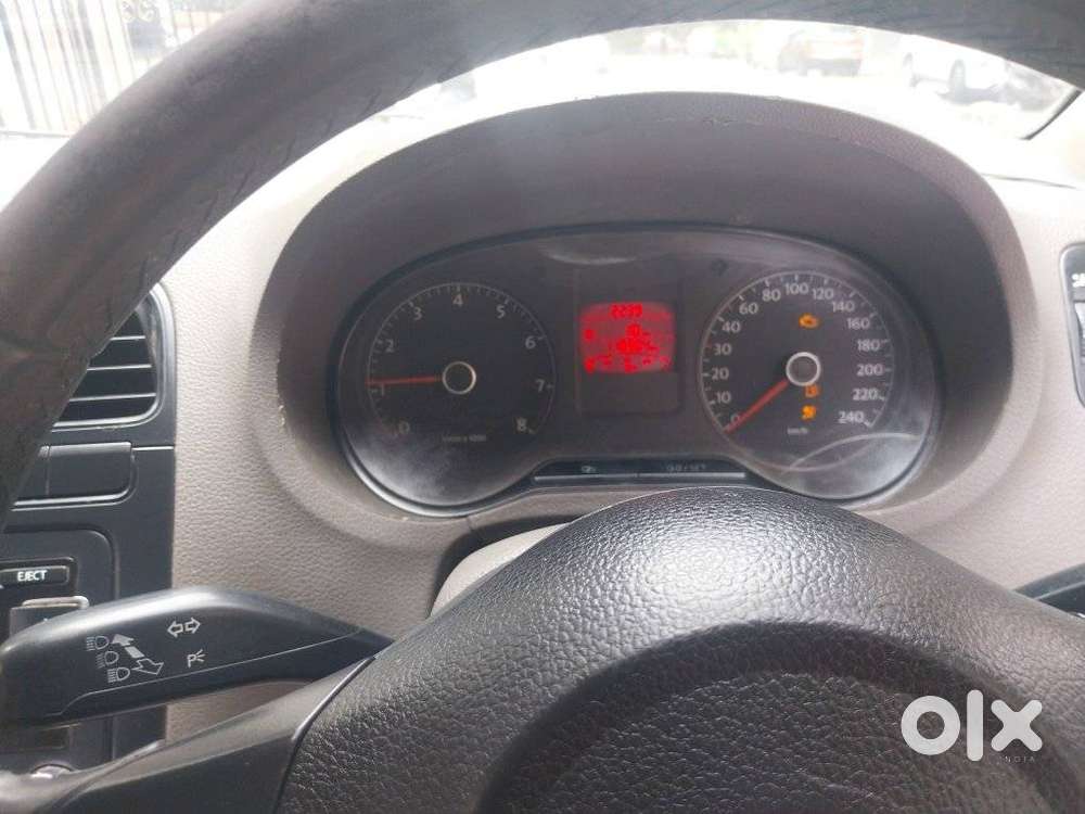 Volkswagen Vento Petrol Highline, 2011, Petrol