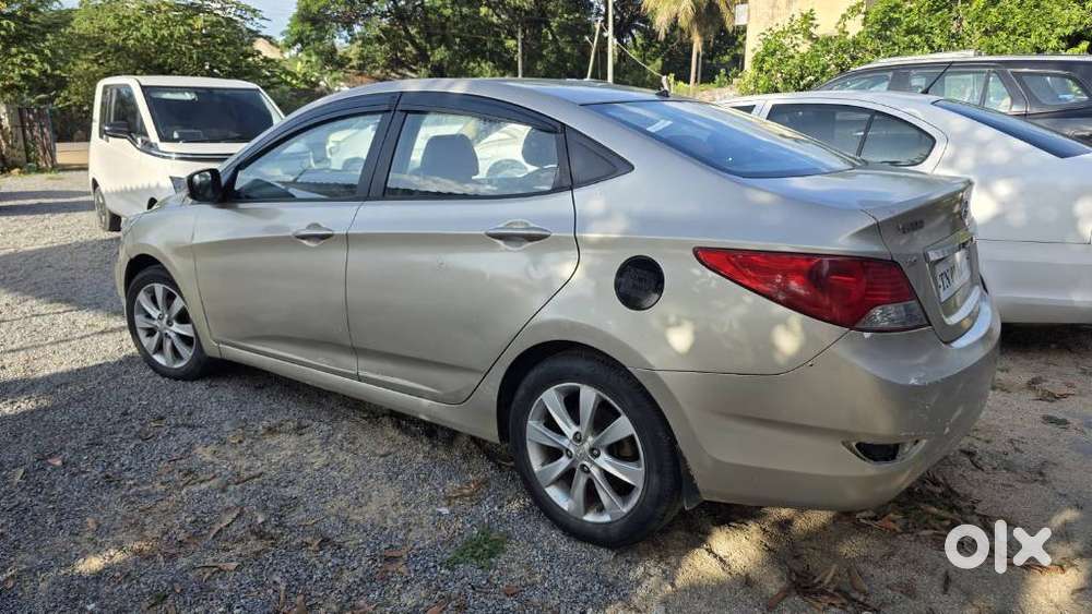 Hyundai Fluidic Verna 1.6 Vtvt Sx, 2012, Petrol