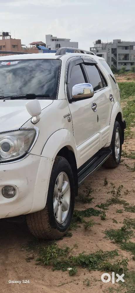 Toyota Fortuner 2011 Diesel