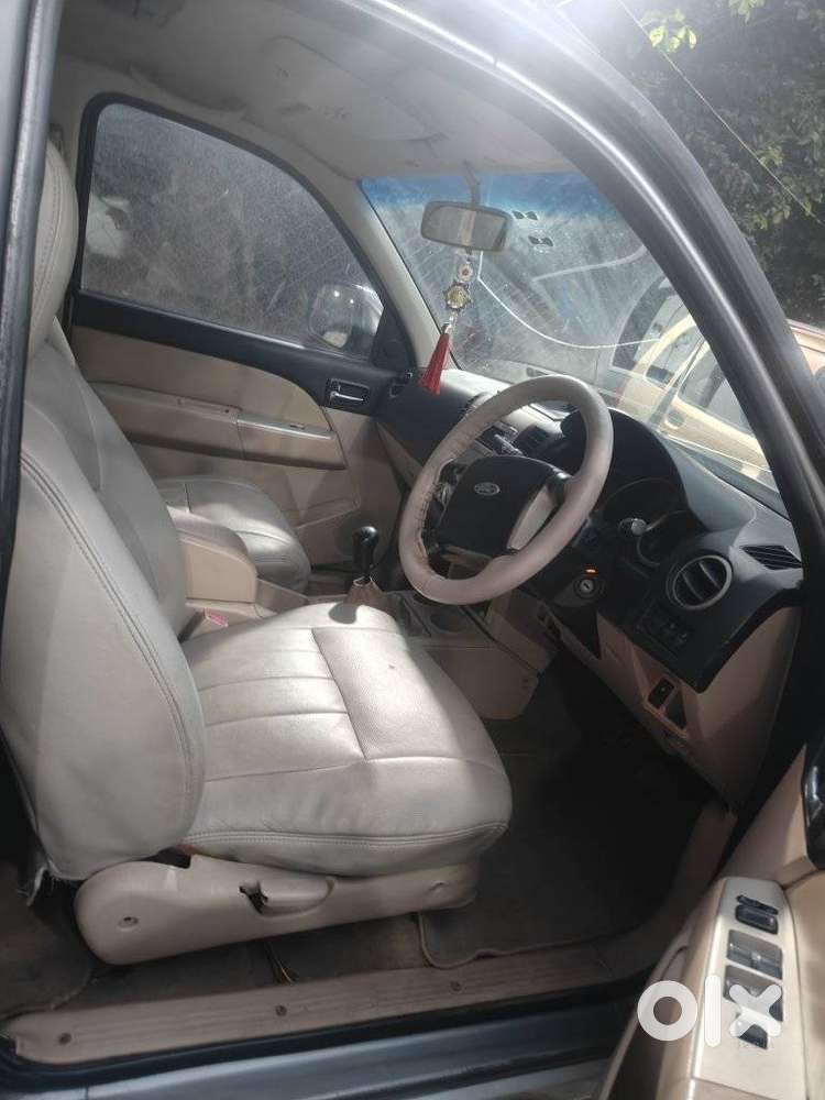 Ford Endeavour 3.2 Titanium At 4x4, 2009, Diesel