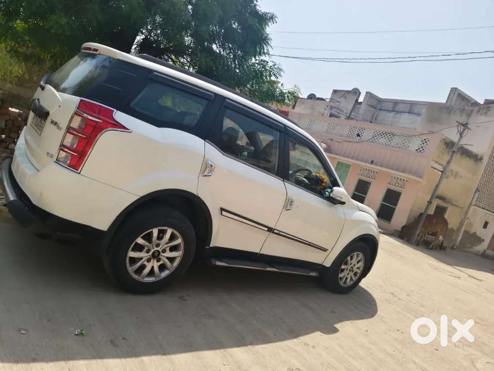 Mahindra Xuv500 2015