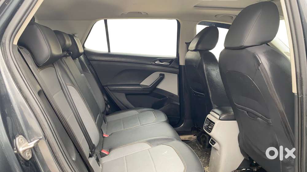 Skoda Kushaq 1.0 Tsi Style, 2023, Petrol