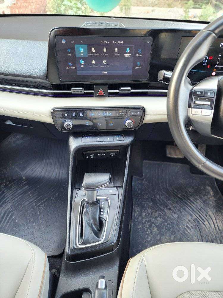 Hyundai Verna 1.5 Sx (o) Ivt, 2023, Petrol