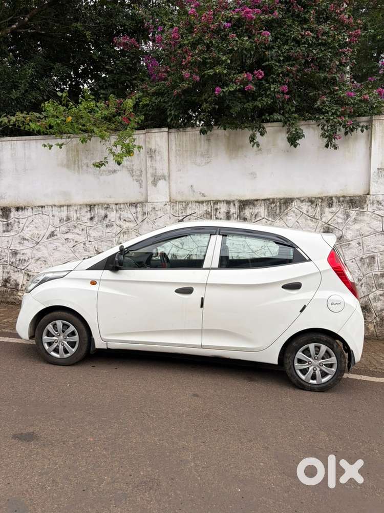 Hyundai Eon Petrol 2012 Year