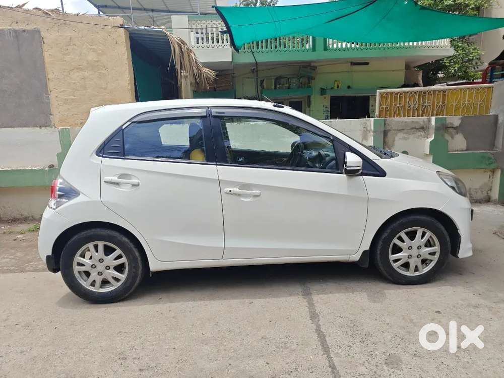 Honda Brio 2016
