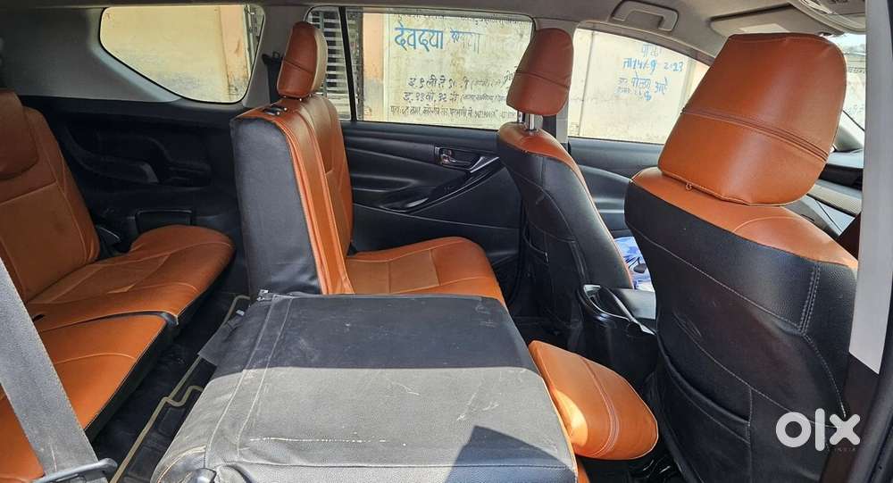Toyota Innova Crysta