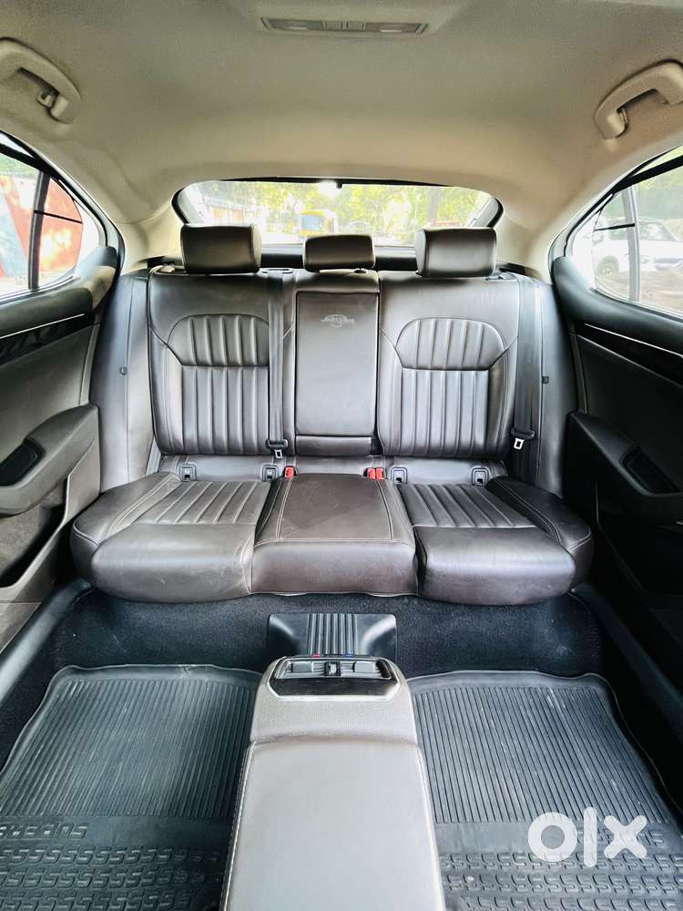 Skoda Superb L&k 2.0 Tdi At, 2019, Diesel