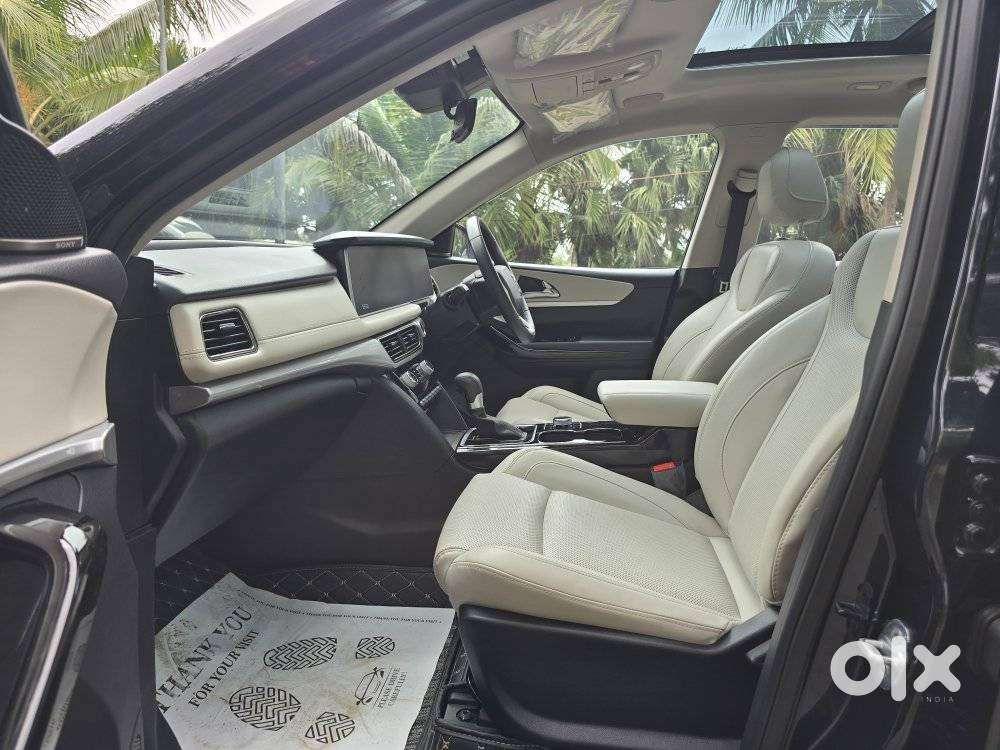 Mahindra Xuv700 2.2 Ax 7 Diesel At Luxury Pack Str, 2024, Diesel