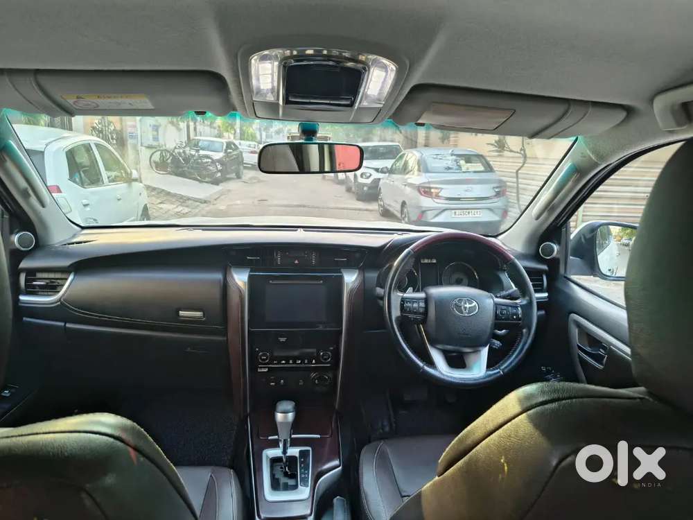 Toyota Fortuner 2017 Diesel 149000 Km Driven