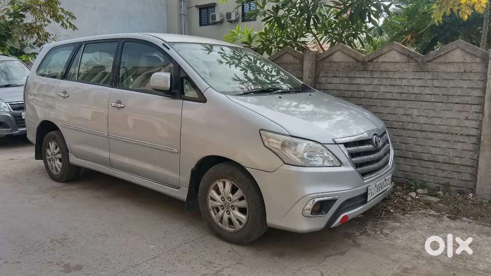 Toyota Innova 2.5 Vx 2012
