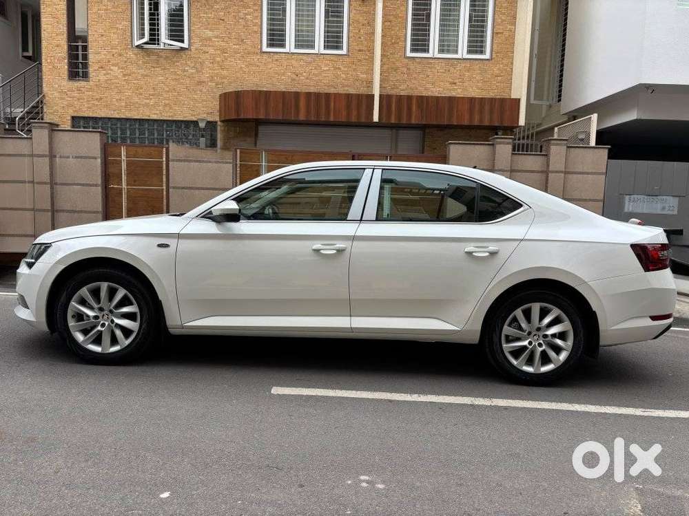 Skoda Superb Lk 1.8 Tsi At, 2017, Petrol