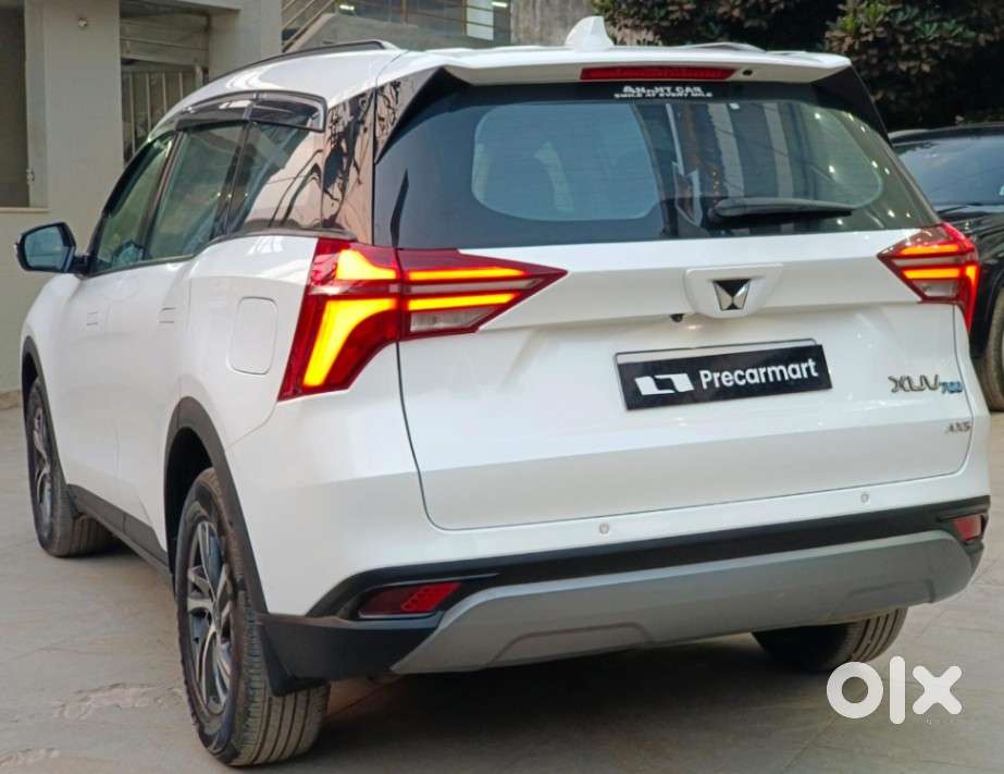 Mahindra Xuv700 2.0 Ax 5 Petrol At Str, 2023, Petrol