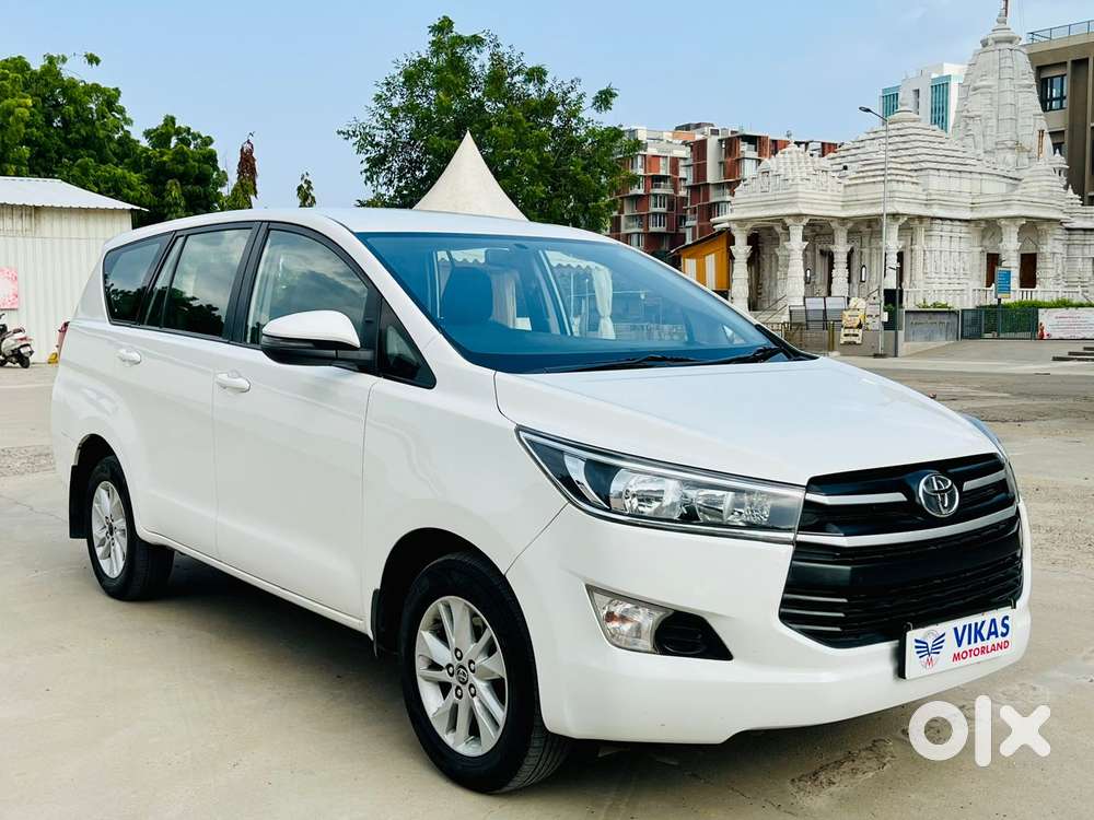 Toyota Innova Crysta [ ] 2.4 Gx At 7 Str, 2017, Diesel