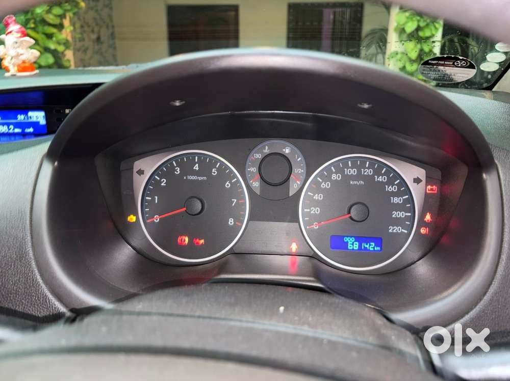 Hyundai I20 Petrol Manual 2013