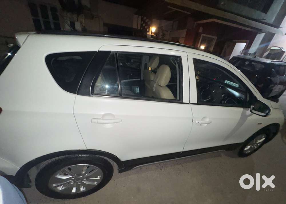 Maruti Suzuki S Cross 2015 Diesel Well Maintained