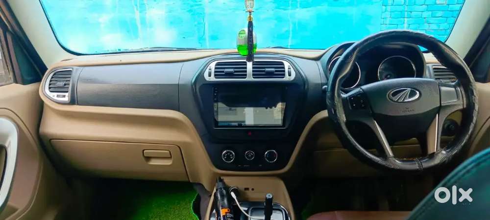 Mahindra Tuv 300