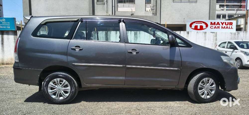 Toyota Innova 2.5 G (diesel) 8 Seater, 2011, Diesel