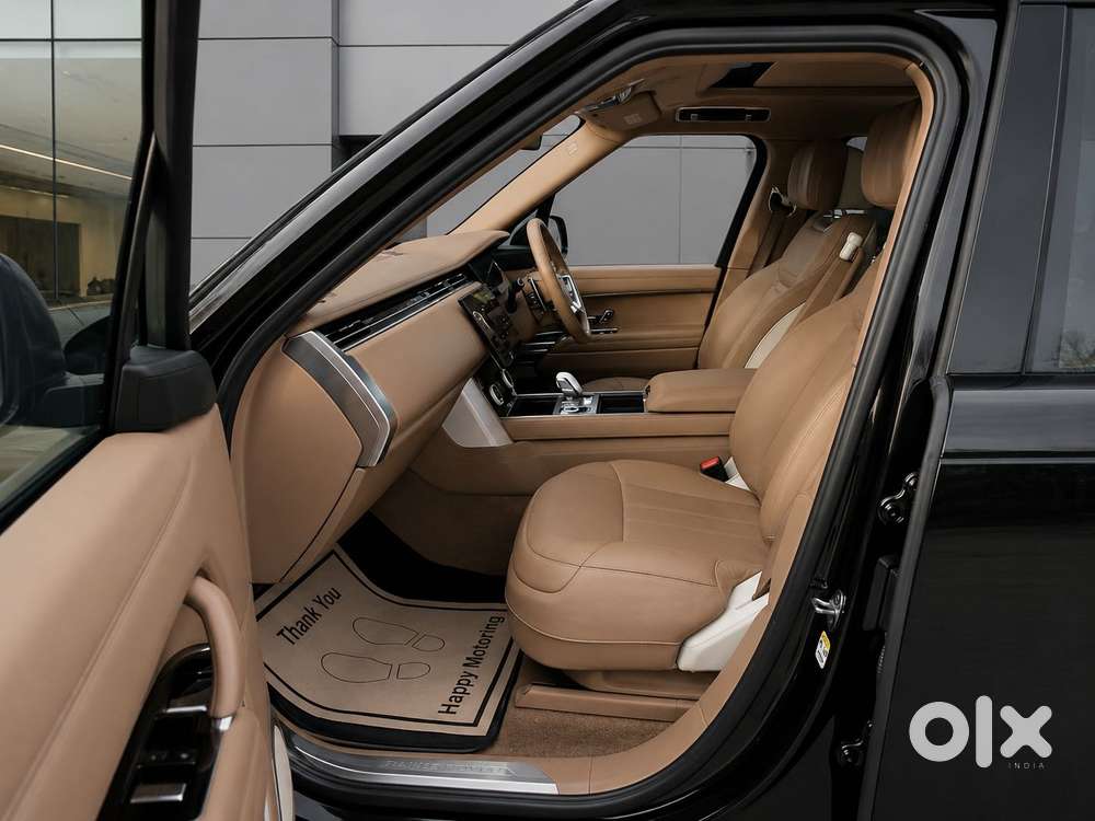Land Rover Range Sv 4.4 Petrol, 2023, Petrol