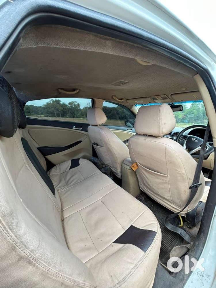 Hyundai Fluidic Verna 2012