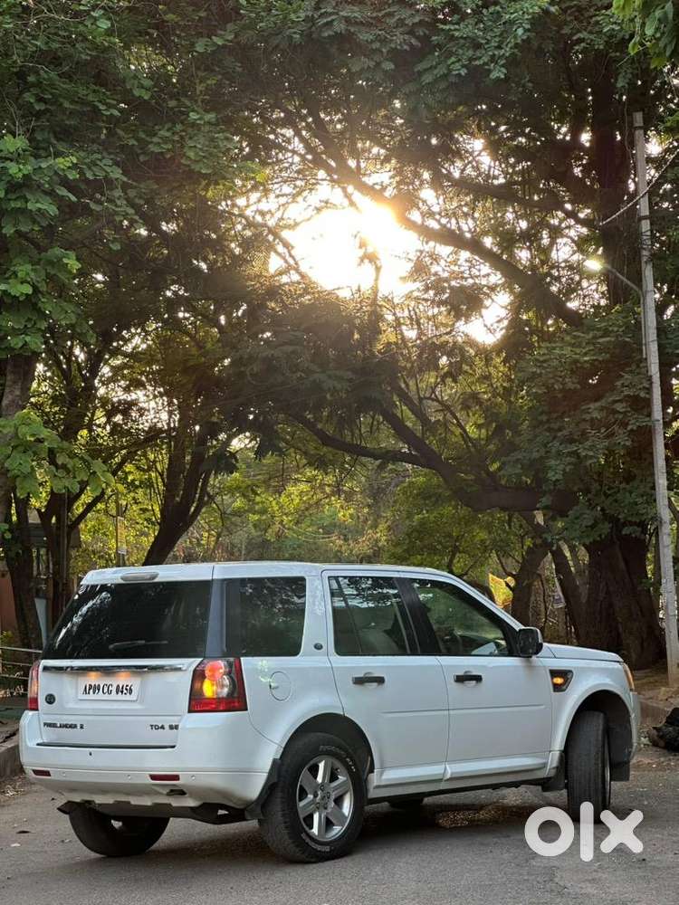 Land Rover Freelander 2 2011 Diesel 88000 Km Driven