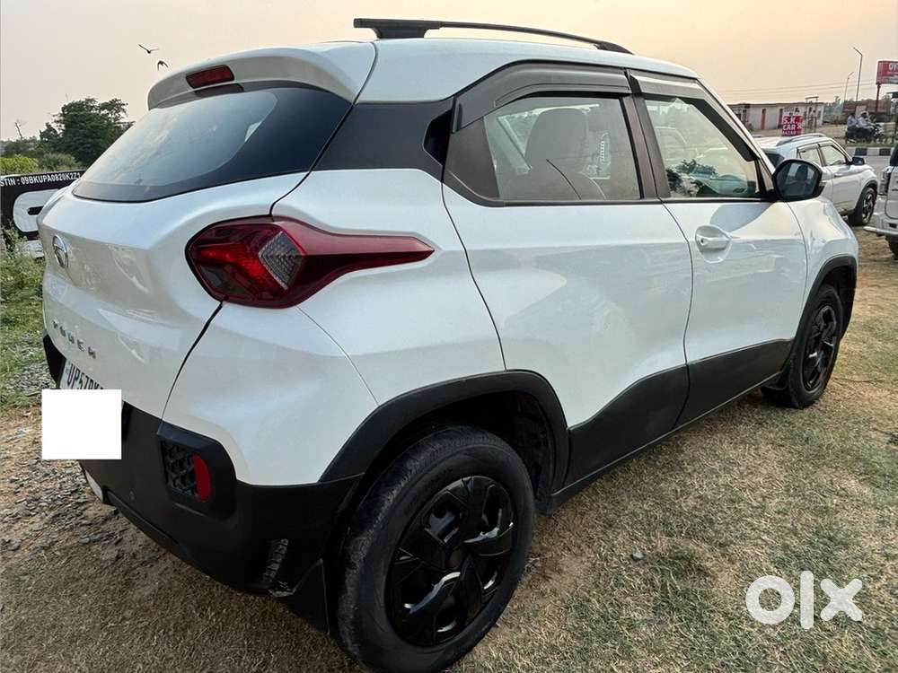 Tata Punch Petrol 2023  Showroom Condtion 40 Hjar Driven