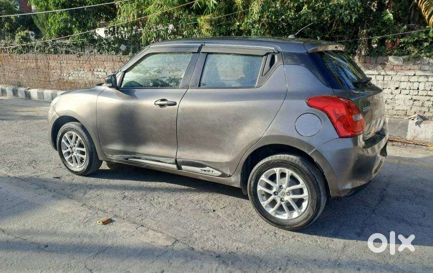 Maruti Suzuki Swift 1.3 Zxi, 2023, Petrol